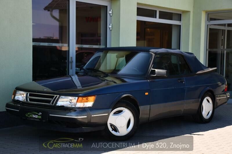 1993 SAAB 900