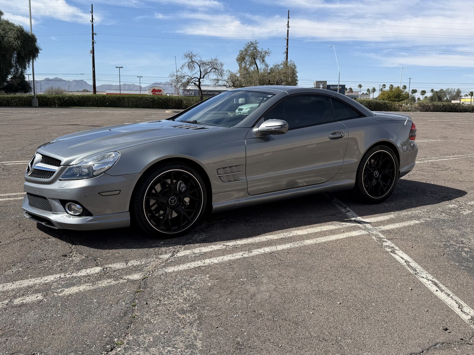 Mercedes-Benz SL-Class