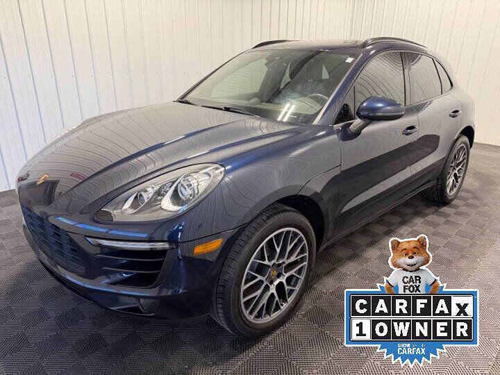 2018 PORSCHE Macan