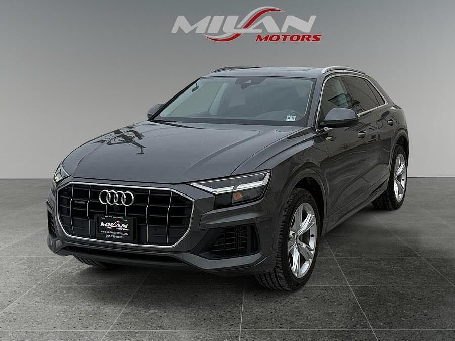 2020 AUDI Q8