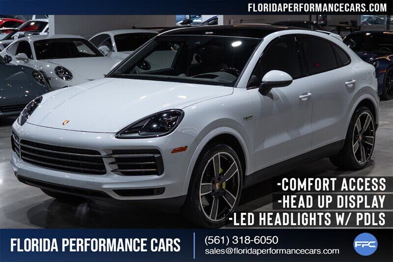 2023 PORSCHE Cayenne