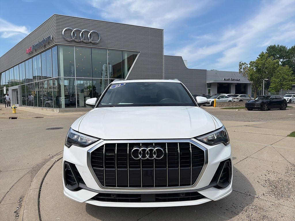 2022 Audi Q3