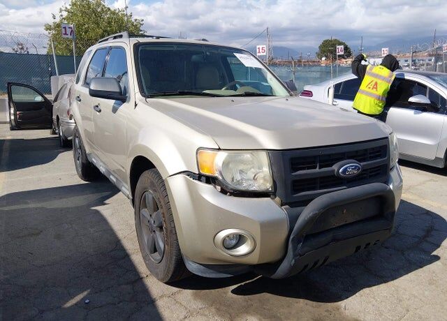 2012 FORD Escape