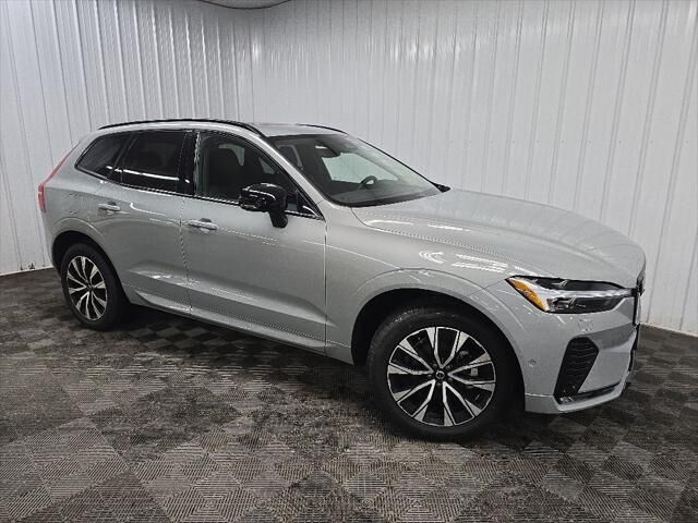 2025 VOLVO XC60