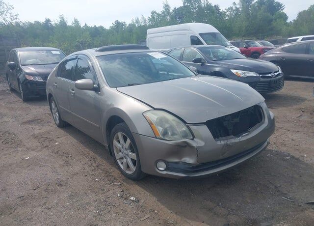 2004 NISSAN Maxima