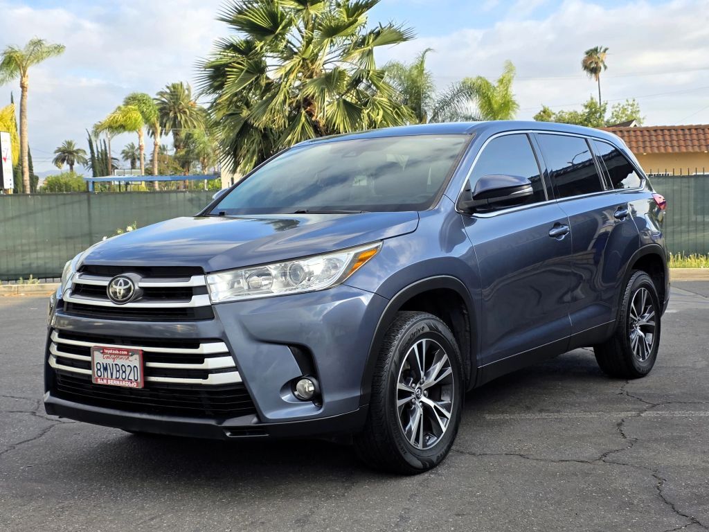 2019 TOYOTA Highlander