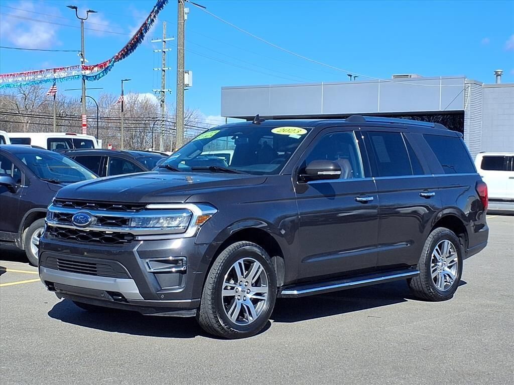 2023 FORD Expedition