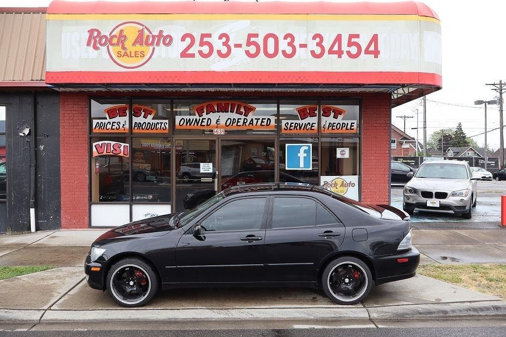2004 LEXUS IS