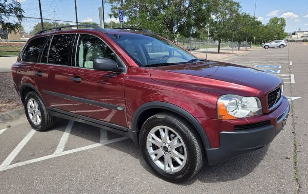 2004 VOLVO XC90