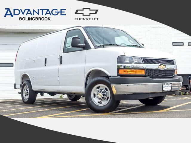 2026 CHEVROLET Express