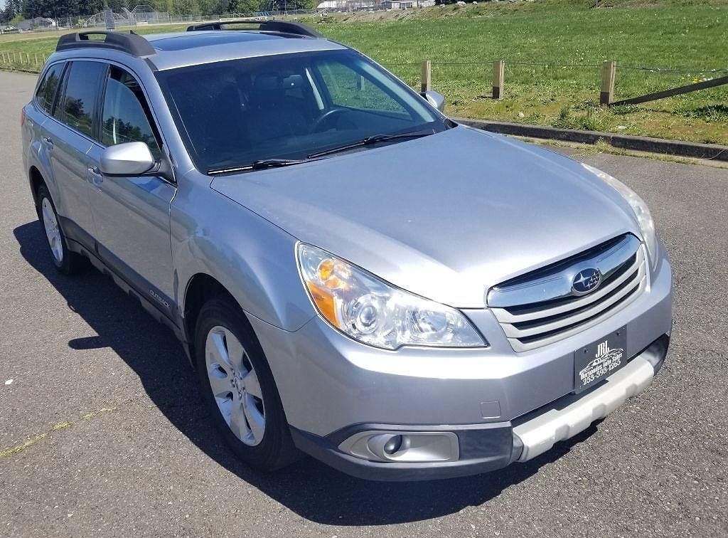 2012 SUBARU Outback