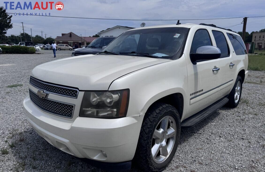 2011 CHEVROLET Suburban