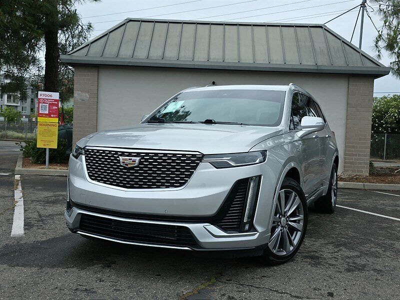2020 CADILLAC XT6