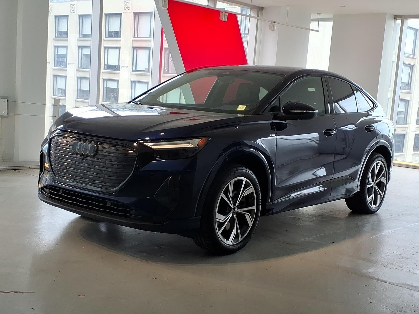 2023 AUDI Q4