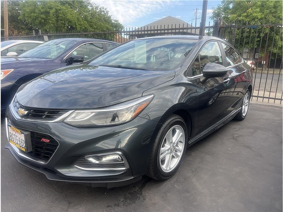 2018 CHEVROLET Cruze