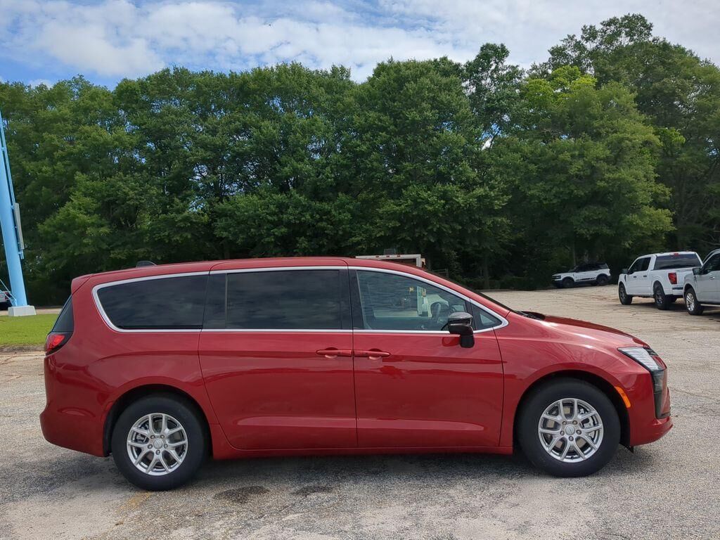 2027 CHRYSLER Pacifica