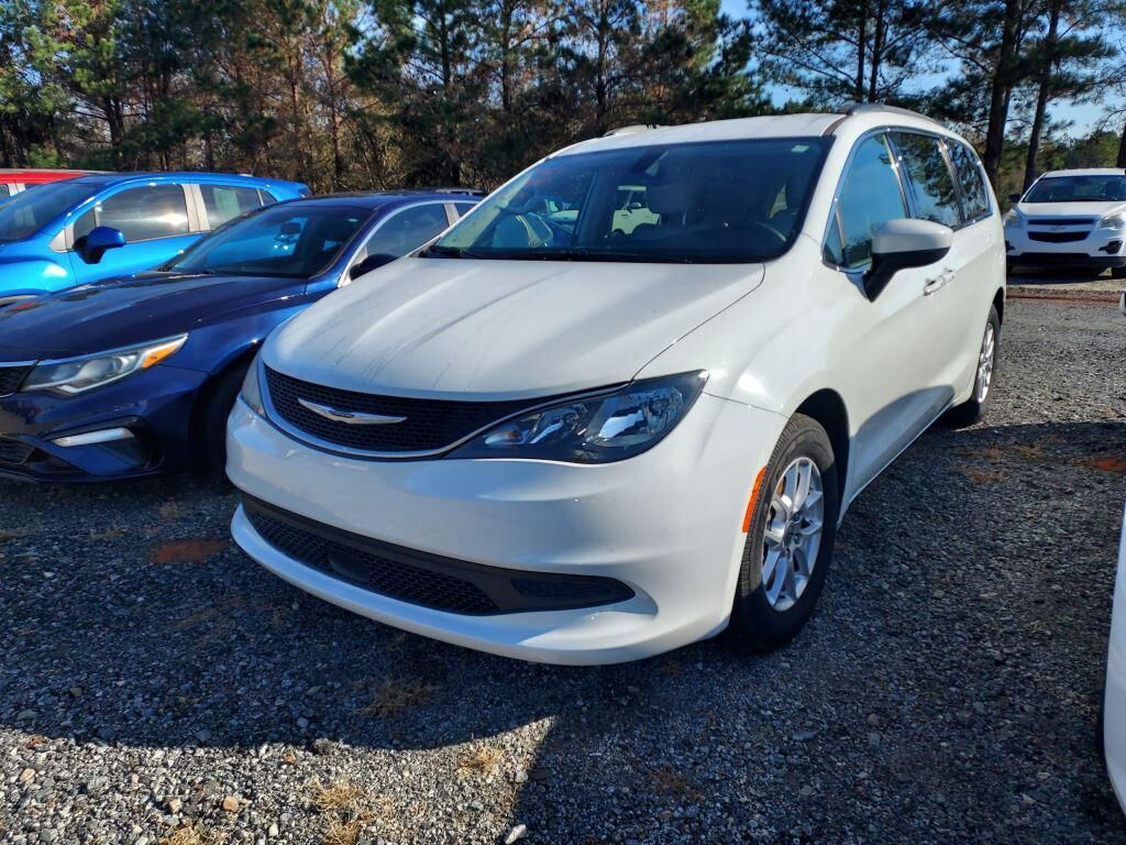 2021 CHRYSLER Voyager