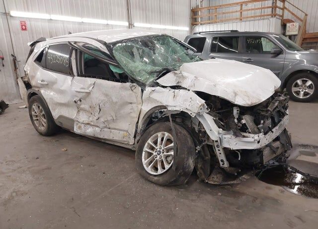2022 FORD Escape