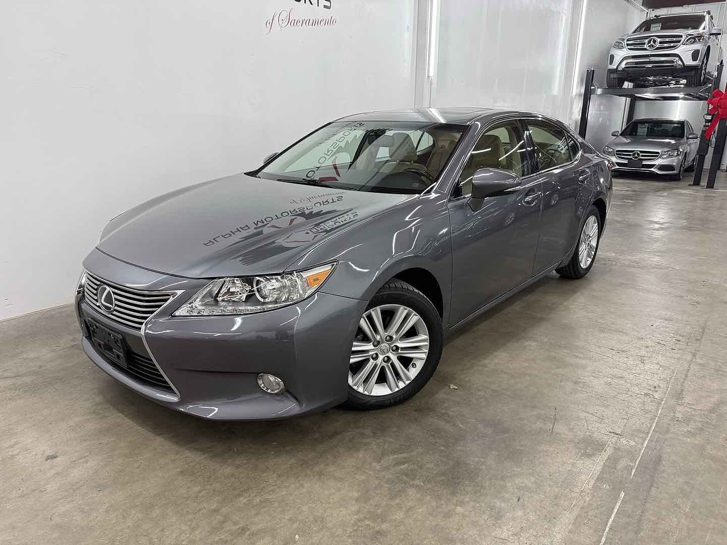 2015 LEXUS ES