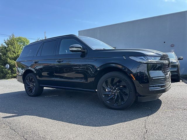 2025 LINCOLN Navigator