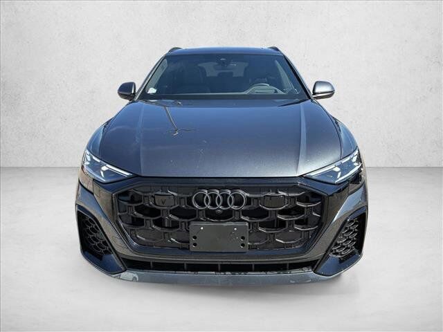 2025 Audi Q8