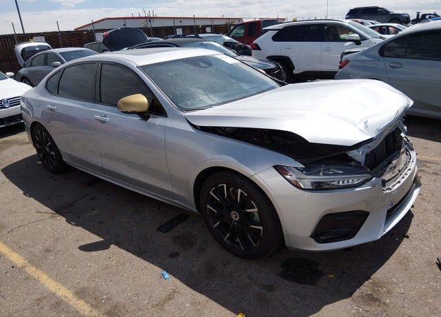 2020 VOLVO S90