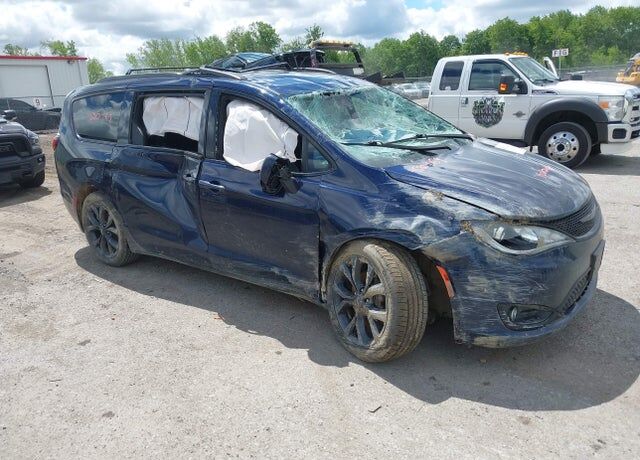 2020 CHRYSLER Pacifica