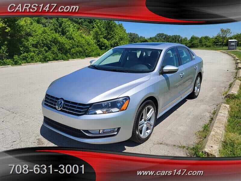 2012 VOLKSWAGEN Passat