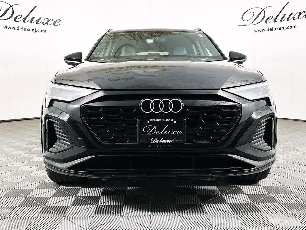2024 Audi SQ8