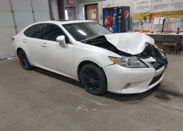 2014 LEXUS ES