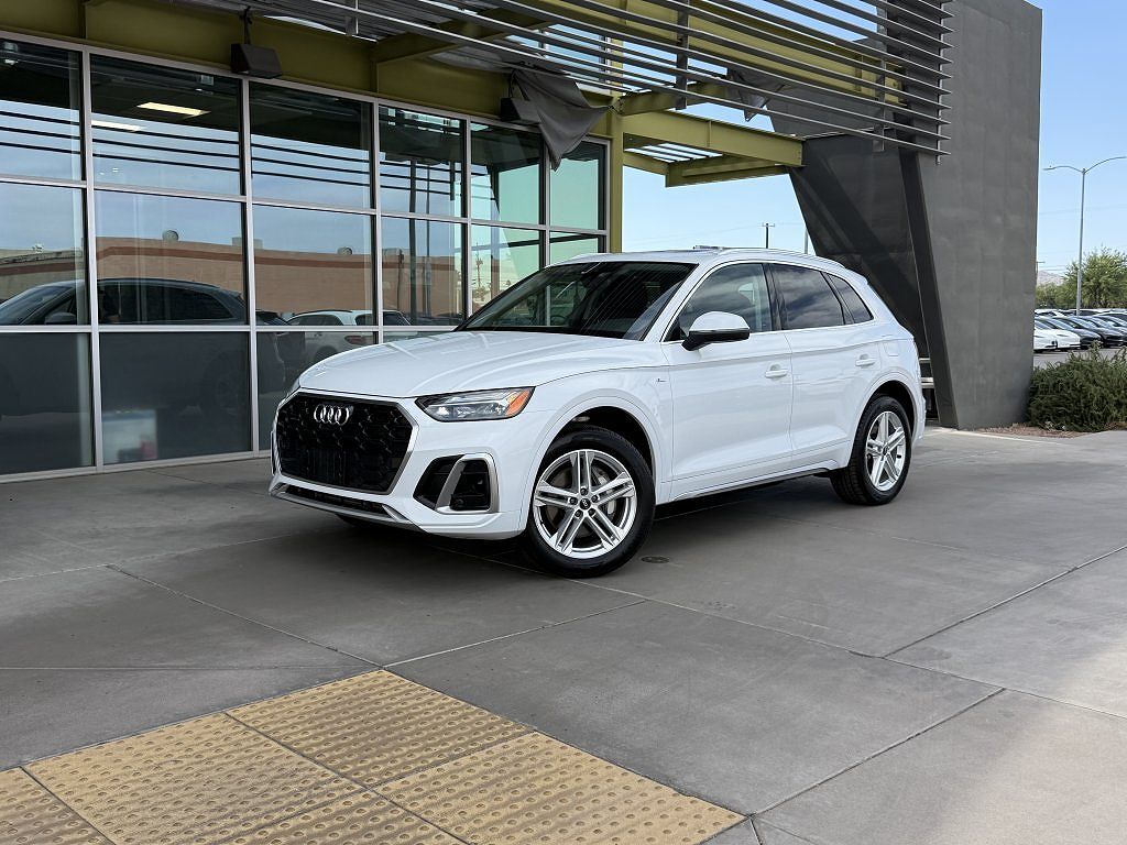 2025 AUDI Q5 e