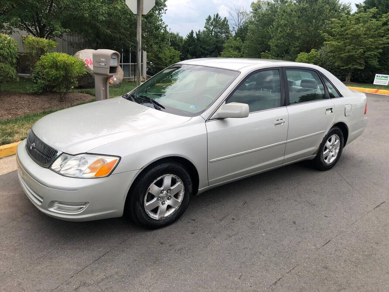 2001 TOYOTA Avalon