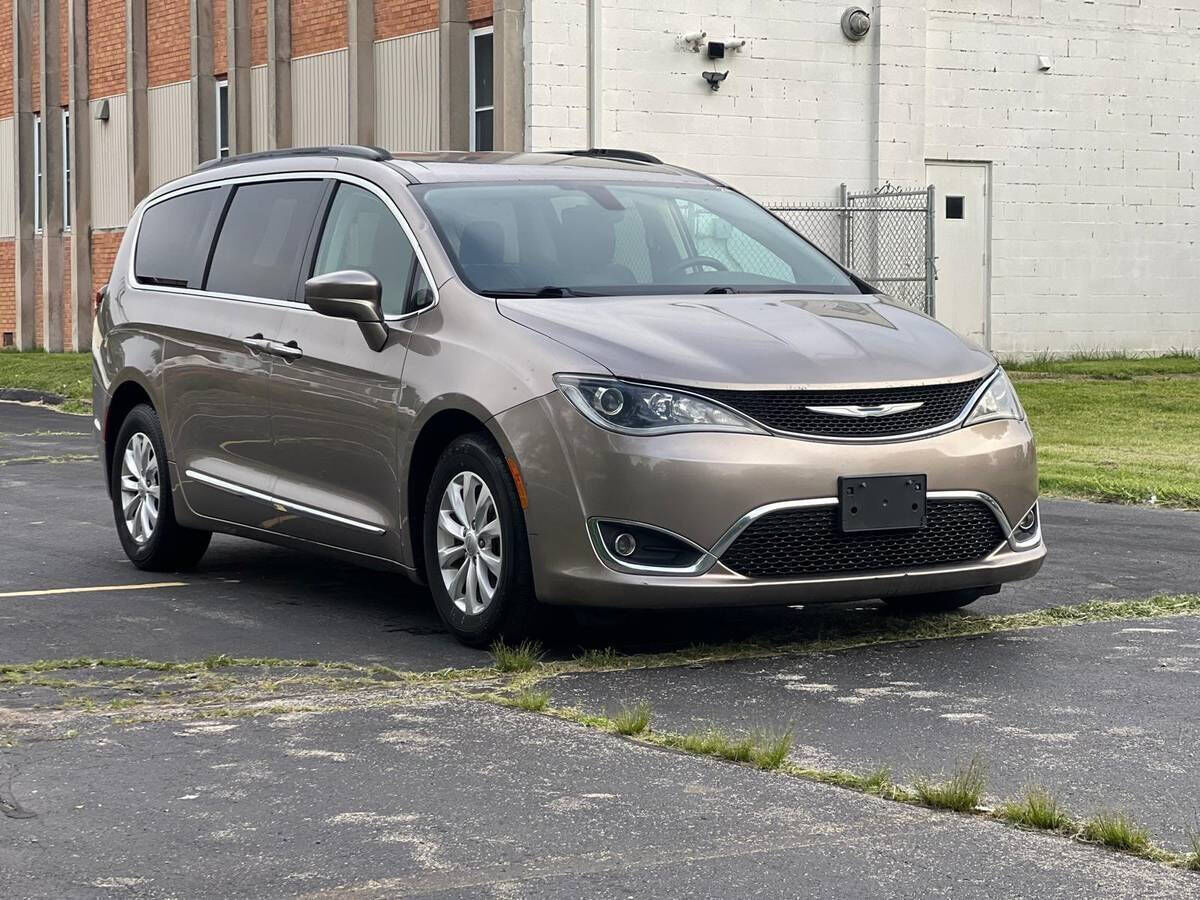 2017 CHRYSLER Pacifica