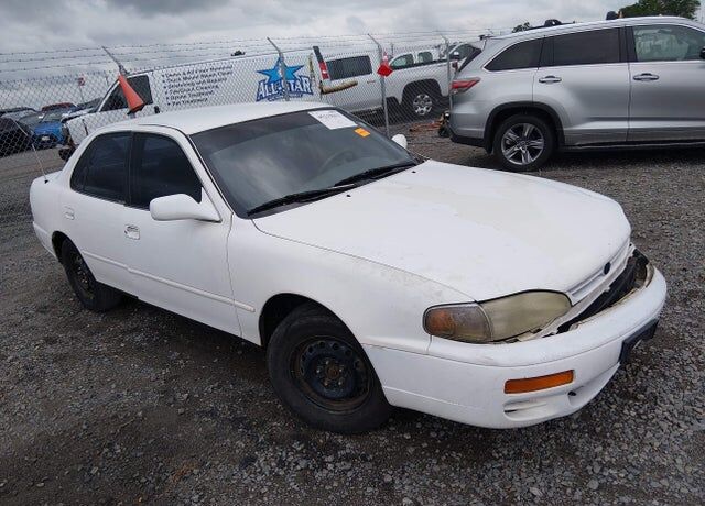 1995 TOYOTA Camry