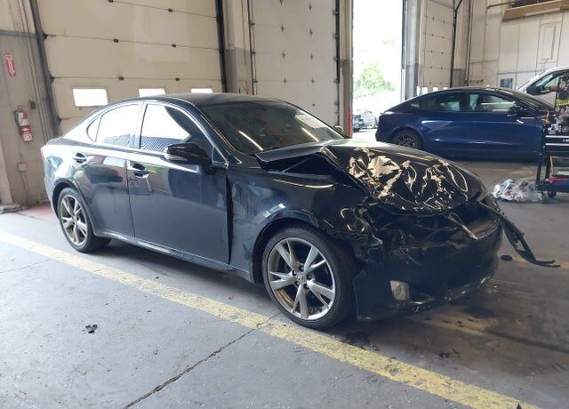 2010 LEXUS IS