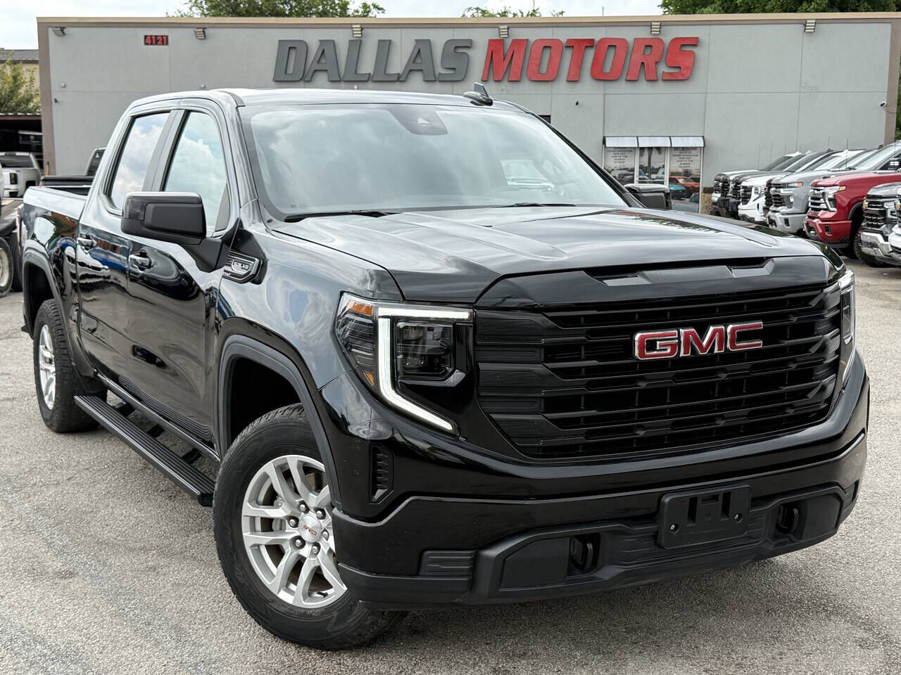 2023 GMC Sierra