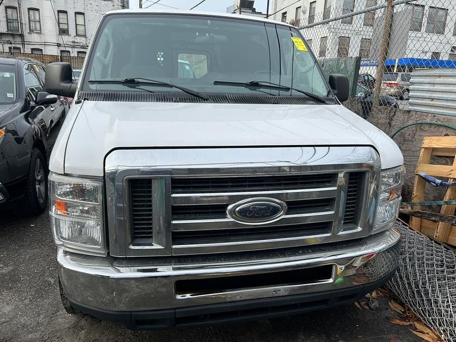 2013 FORD E-250