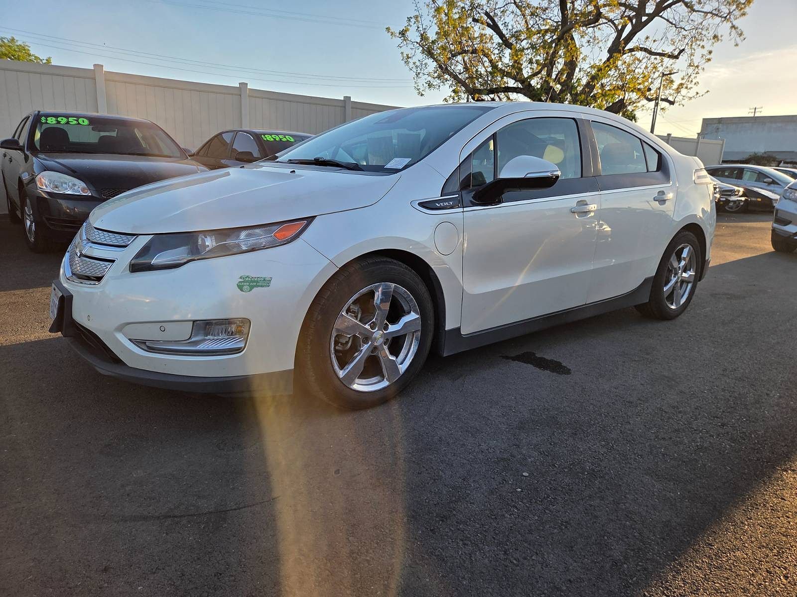 2013 CHEVROLET Volt