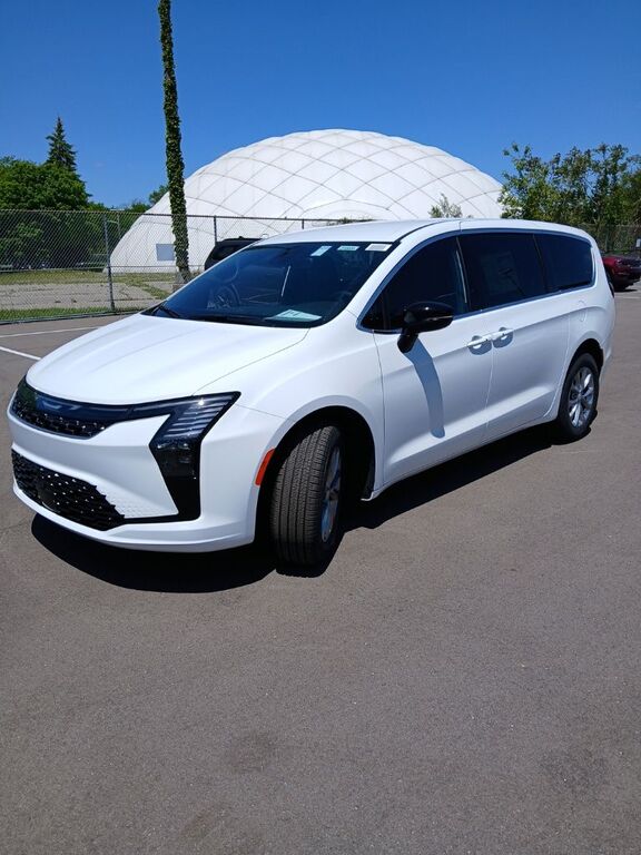2027 CHRYSLER Pacifica