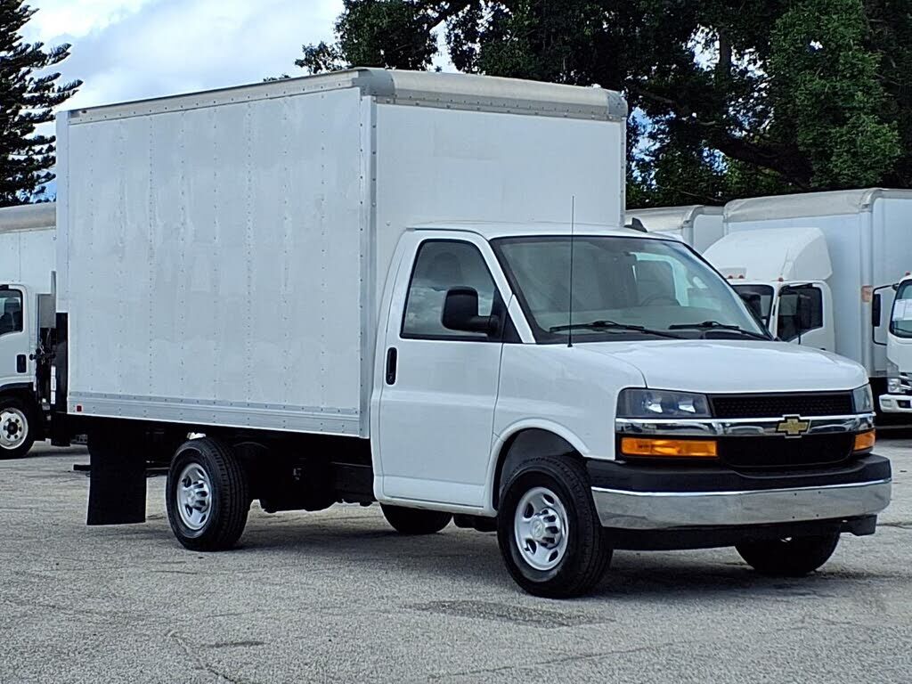 2021 CHEVROLET Express