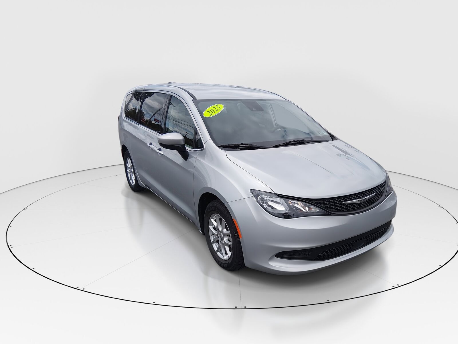 2023 CHRYSLER Voyager