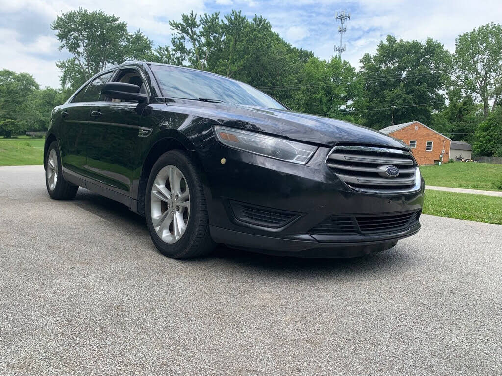2018 FORD Taurus