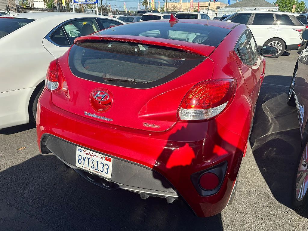 2016 HYUNDAI Veloster
