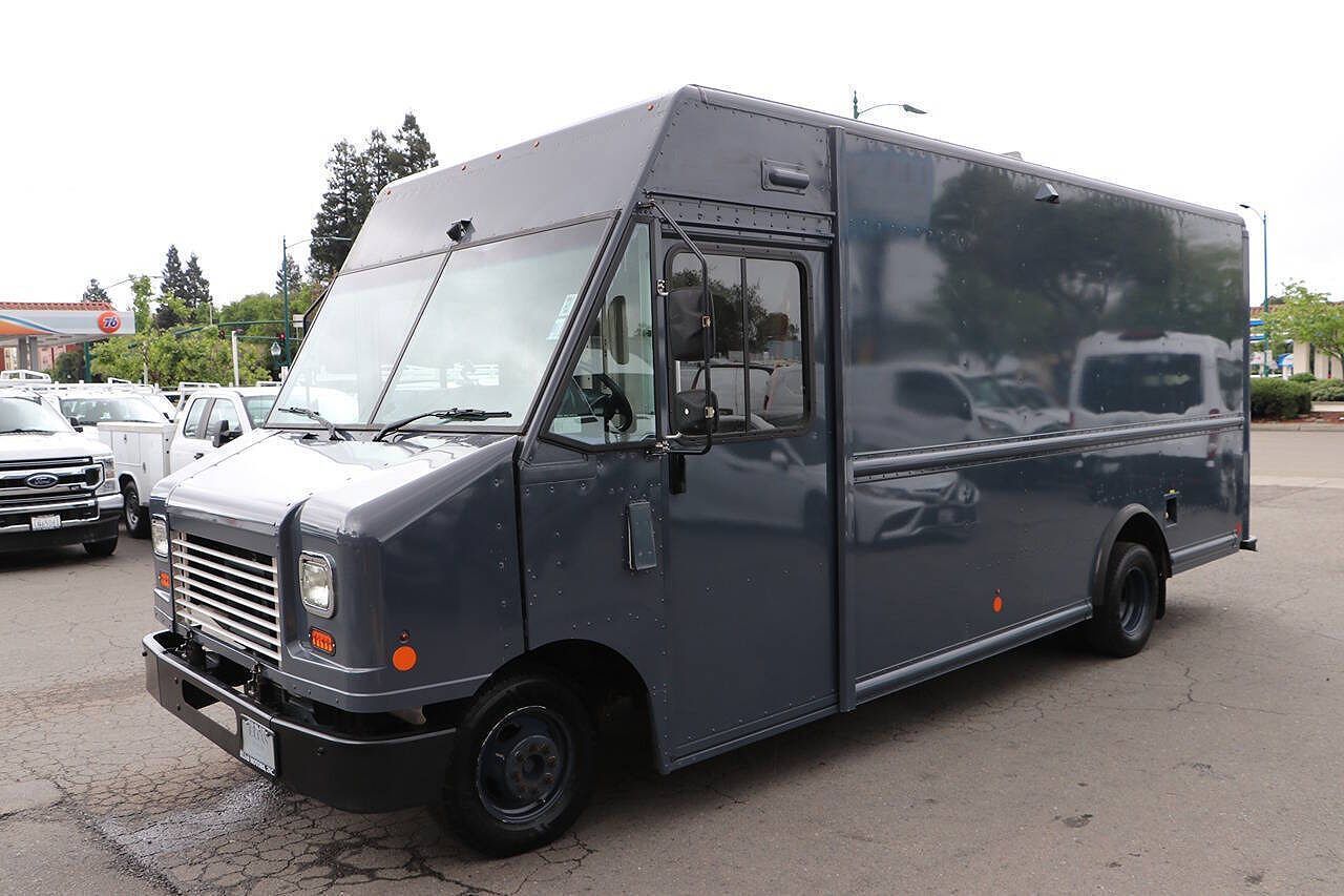 2019 FORD E-450