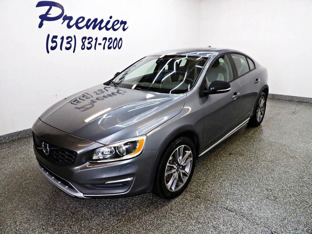 2016 VOLVO S60 Cross Country