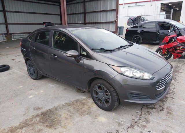2016 FORD Fiesta