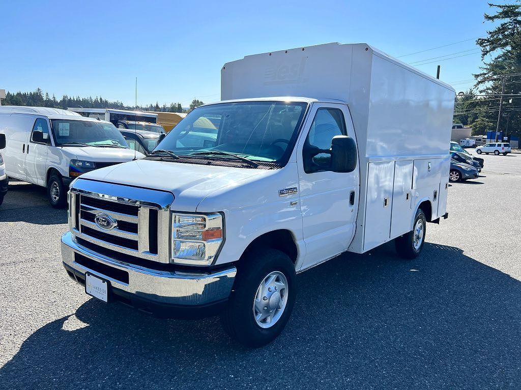 Ford E-350