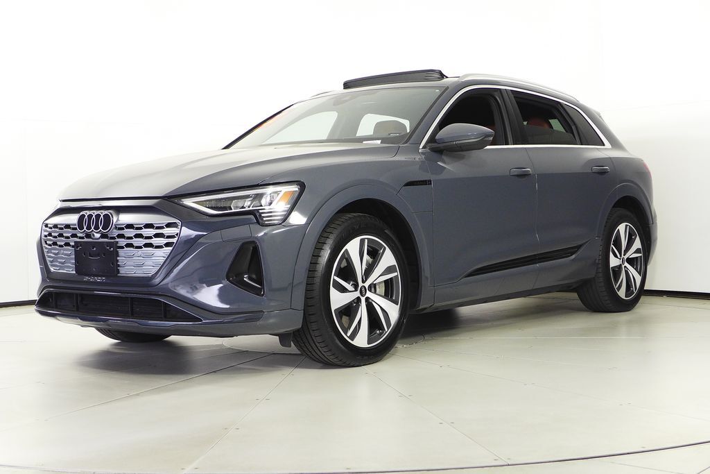 2024 Audi Q8