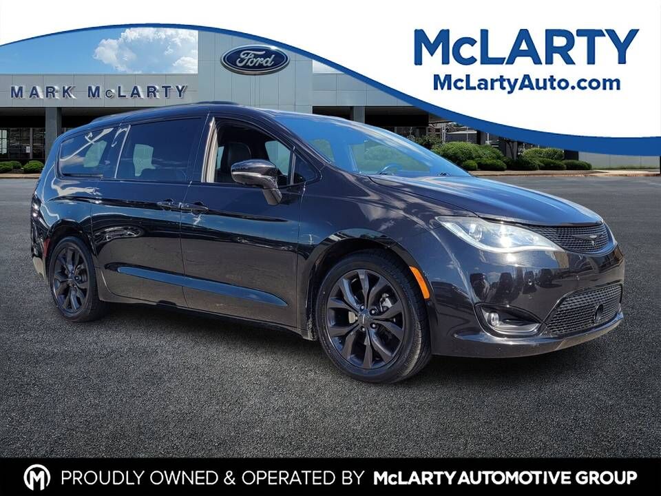 2019 CHRYSLER Pacifica