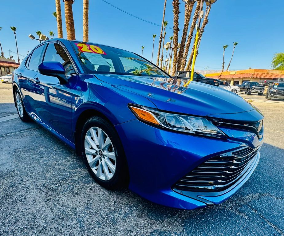 2020 TOYOTA Camry